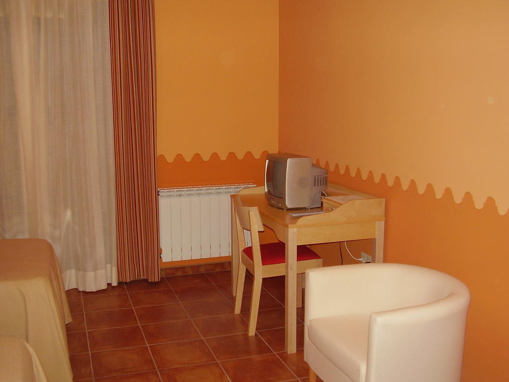 Casa De Los Diezmos Alborge Bilik gambar